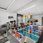 别墅 In With Heated Pool And Whirlpool 普拉