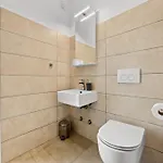 In With Heated Pool And Whirlpool פולה