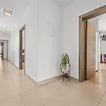 Villa In With Heated Pool And Whirlpool