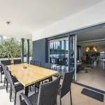 In With Heated Pool And Whirlpool Villa Pula