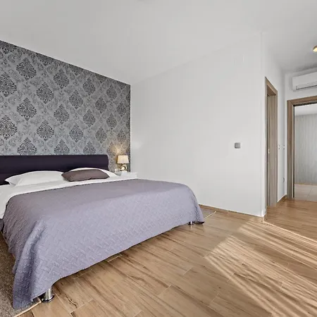 In With Heated Pool And Whirlpool Villa *