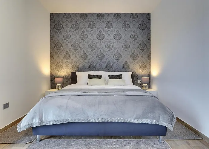 In With Heated Pool And Whirlpool Villa *