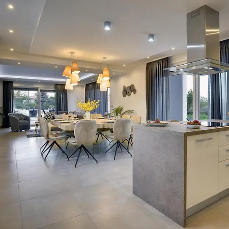 In With Heated Pool And Whirlpool Villa *