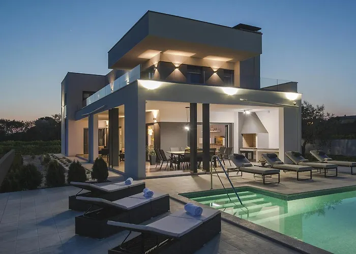빌라 In With Heated Pool And Whirlpool *